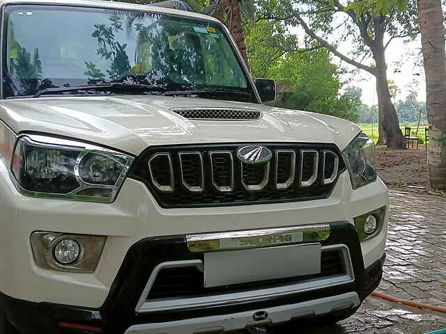 Second Hand Mahindra Scorpio 2021 S5 2WD 9 STR in Kodarma