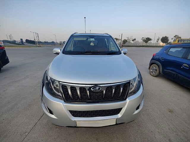 Second Hand Mahindra XUV500 [2015-2018] W10 AT in Delhi