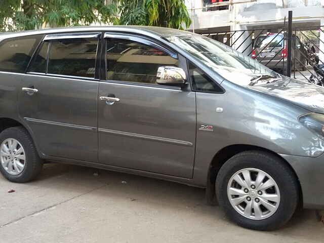 Second Hand Toyota Innova [2009-2012] 2.5 VX 8 STR in Mumbai