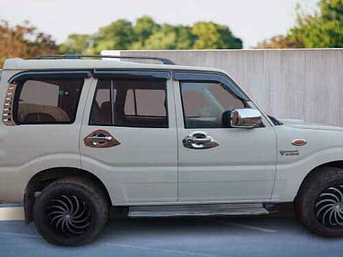 Second Hand Mahindra Scorpio [2009-2014] SLE BS-IV in Hathras