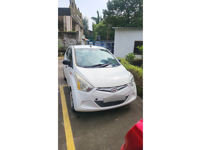 Second Hand Hyundai Eon Magna + in Daman