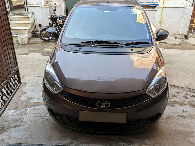 Second Hand Tata Tiago [2016-2020] Revotorq XE [2016-2019] in Delhi