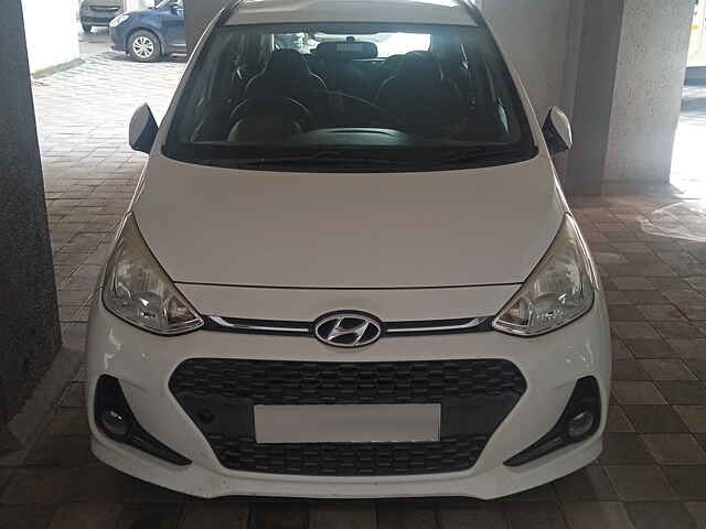 Second Hand Hyundai Grand i10 Sportz (O) AT 1.2 Kappa VTVT [2017-2018] in Ahmedabad