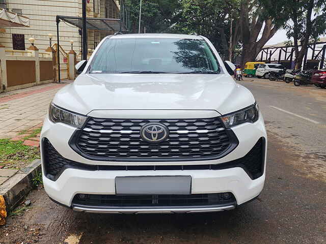 Second Hand Toyota Innova Hycross GX Limited Edition 8 STR in Bangalore