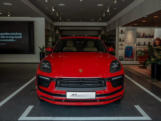 Second Hand Porsche Macan Base in Bangalore