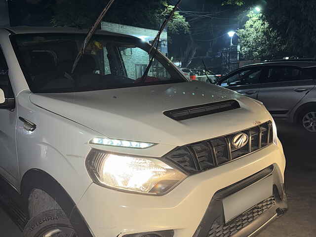 Second Hand Mahindra NuvoSport N8 in Delhi