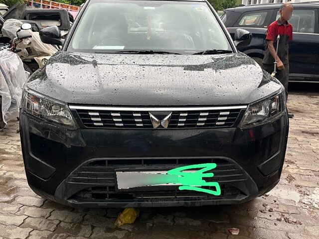 Second Hand Mahindra XUV300 [2019-2024] W6 1.2 Petrol in Lucknow