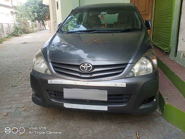 Second Hand Toyota Innova [2009-2012] 2.5 GX 8 STR BS-IV in Orai