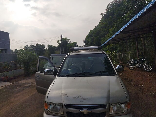 Second Hand Chevrolet Tavera Neo 3 LS- 7(C) STR BS-III in Hyderabad