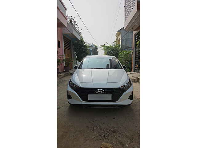 Second Hand Hyundai i20 [2020-2023] Sportz 1.2 MT [2020-2023] in Lucknow