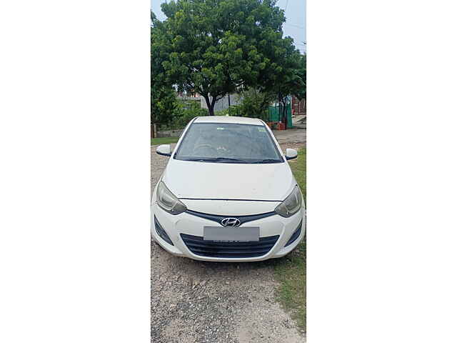 Second Hand Hyundai i20 [2012-2014] Magna 1.4 CRDI in Agra