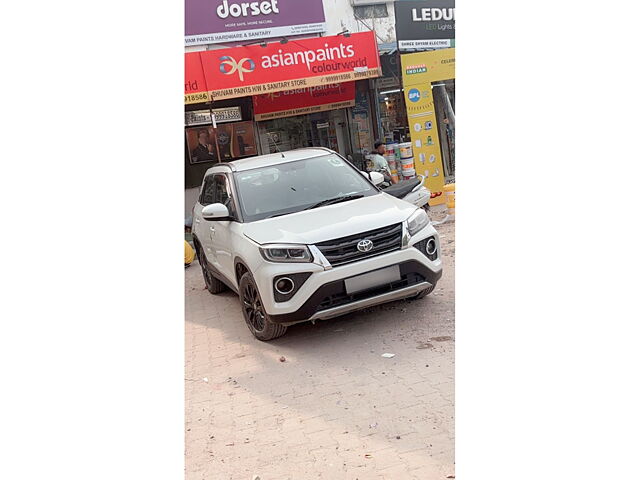 Second Hand Toyota Urban Cruiser High Grade MT in Delhi