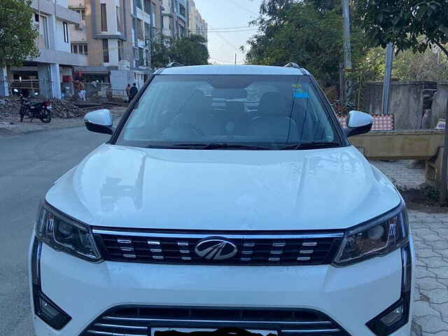 Second Hand Mahindra XUV300 [2019-2024] W8(O) 1.5 Diesel Dual Tone [2020] in Bhavnagar