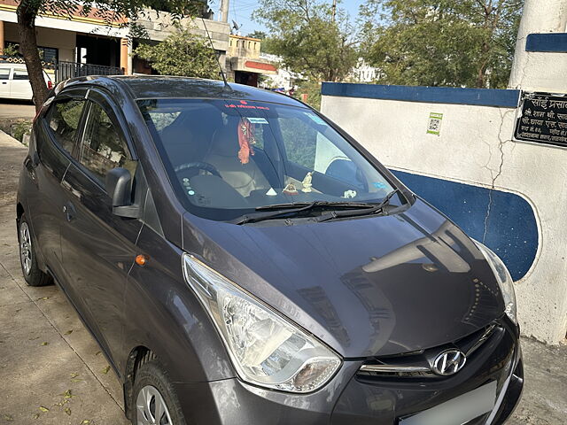 Second Hand Hyundai Eon Magna + in Jalgaon