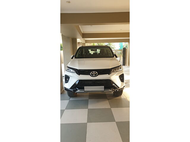 Second Hand Toyota Fortuner Legender 2.8 4X2 AT in Bahadurgarh