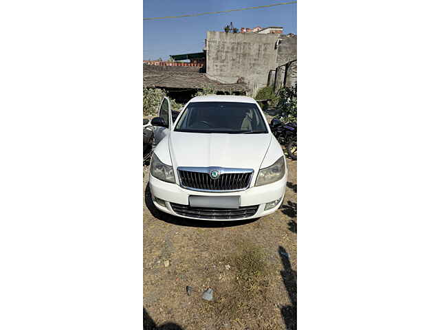 Second Hand Skoda Laura Ambiente 1.9 TDI MT in Devbhumi Dwarka