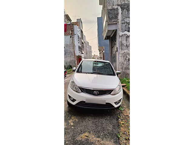 Second Hand Tata Zest XMS 75 PS Diesel in Gorakhpur