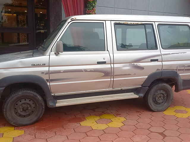 Second Hand Toyota Qualis [2002-2004] GS G4 in Ajmer