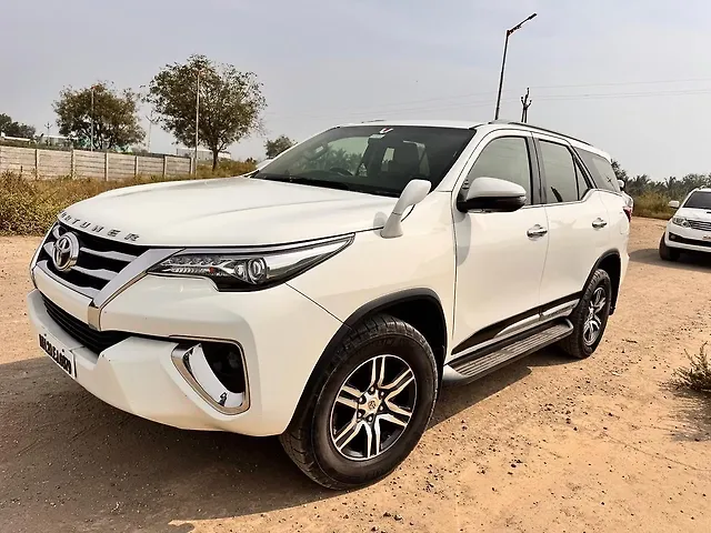 Second Hand Toyota Fortuner [2016-2021] 2.8 4x2 MT [2016-2020] in Chhatrapati Sambhaji Nagar