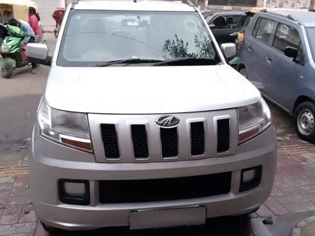 Second Hand Mahindra TUV300 [2015-2019] T4 in Delhi