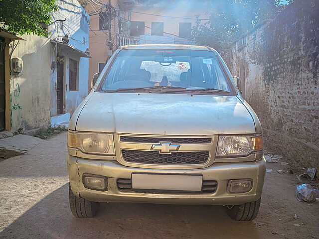 Second Hand Chevrolet Tourer Convertible in Gwalior