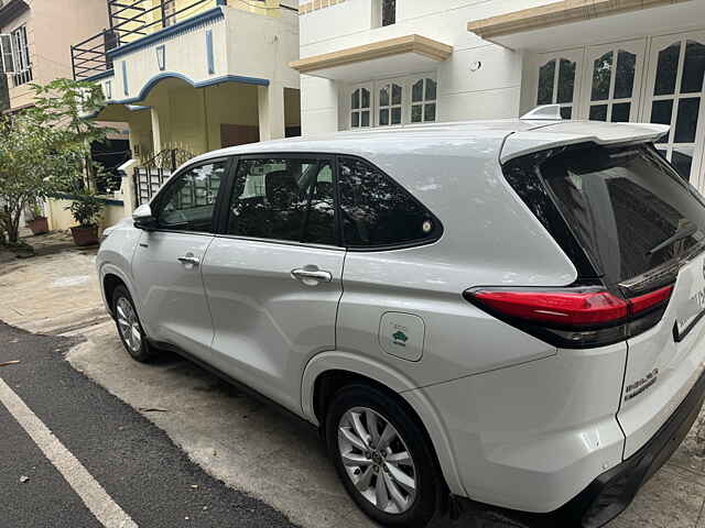 Second Hand Toyota Innova Hycross VX Hybrid 7 STR in Bangalore