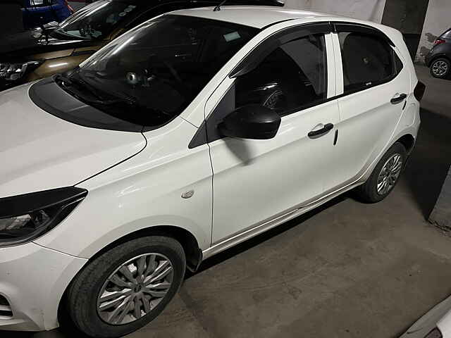 Second Hand Tata Tiago XM CNG [2022-2023] in Ghaziabad