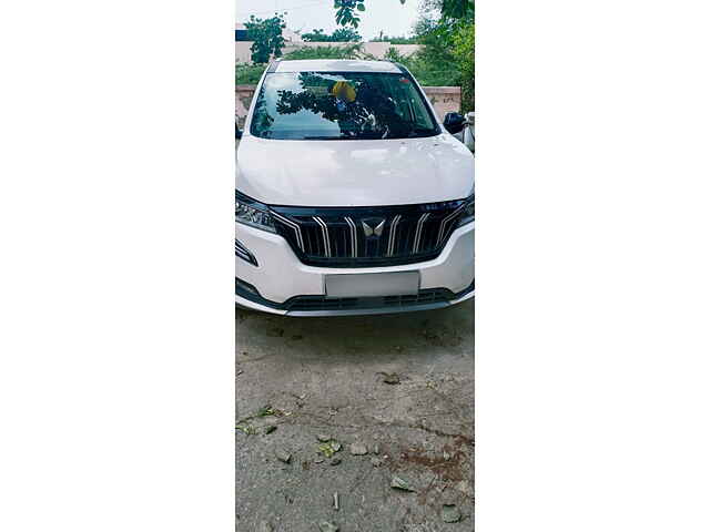 Second Hand Mahindra XUV700 AX 3 Diesel MT 7 STR [2021] in Rajkot