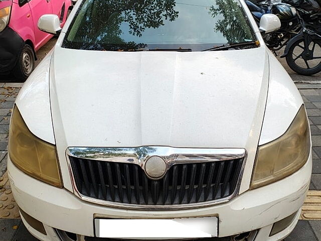 Second Hand Skoda Laura Ambiente 1.9 TDI MT in Pimpri-Chinchwad