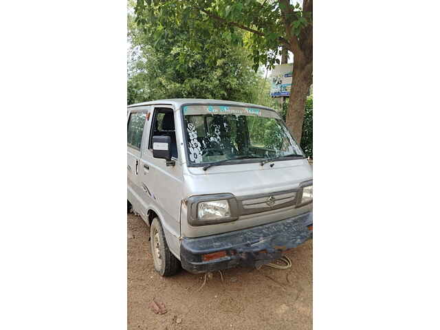 Second Hand Maruti Suzuki Omni 8 STR BS-III in Kolkata