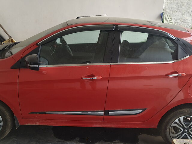 Second Hand Tata Tiago XZ Plus iCNG in Noida