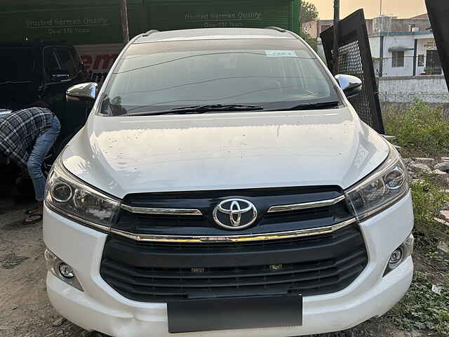 Second Hand Toyota Innova Crysta [2016-2020] 2.4 VX 8 STR [2016-2020] in Satna