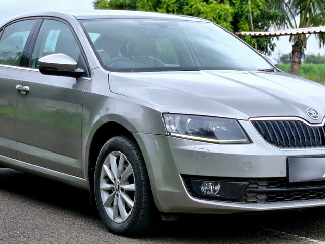 Second Hand Skoda Octavia [2013-2015] Elegance 2.0 TDI AT in Nashik