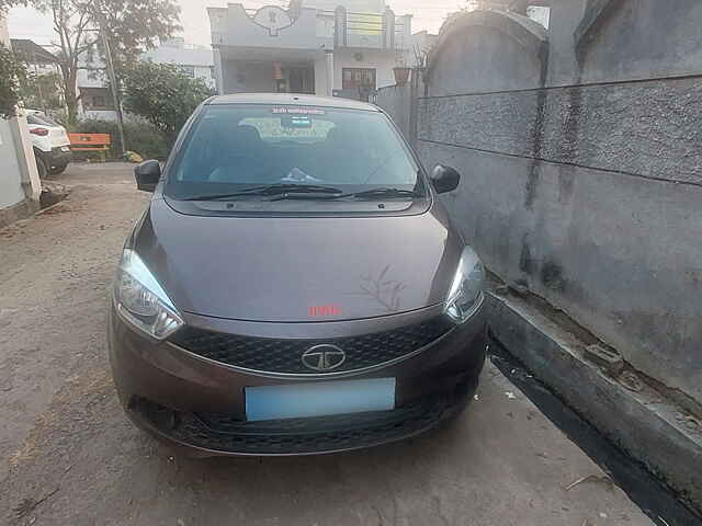 Second Hand Tata Tiago [2016-2020] Revotorq XE [2016-2019] in Jalgaon