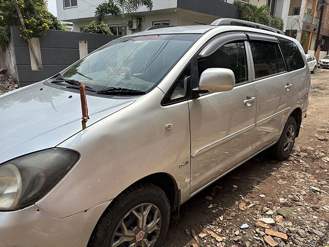 Second Hand Toyota Innova [2005-2009] 2.5 G4 8 STR in Khandwa