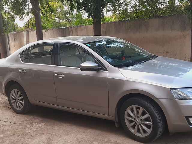 Second Hand Skoda Octavia [2015-2017] 2.0 TDI CR Ambition in Aurangabad