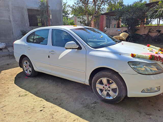 Second Hand Skoda Laura Elegance 1.9 TDI MT in Pune