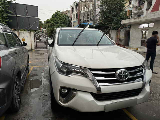 Second Hand Toyota Fortuner [2016-2021] 2.8 4x2 AT [2016-2020] in Delhi