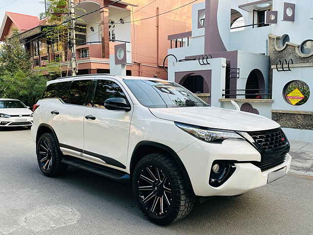 Second Hand Toyota Fortuner [2016-2021] 2.8 4x4 MT [2016-2020] in Bangalore