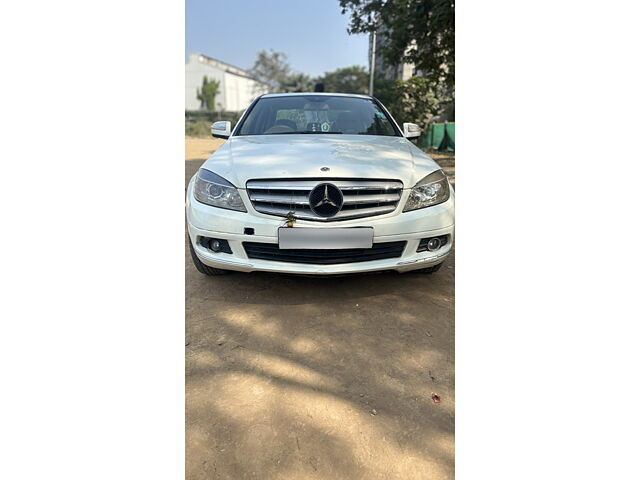 Second Hand Mercedes-Benz 200 Petrol in Mumbai