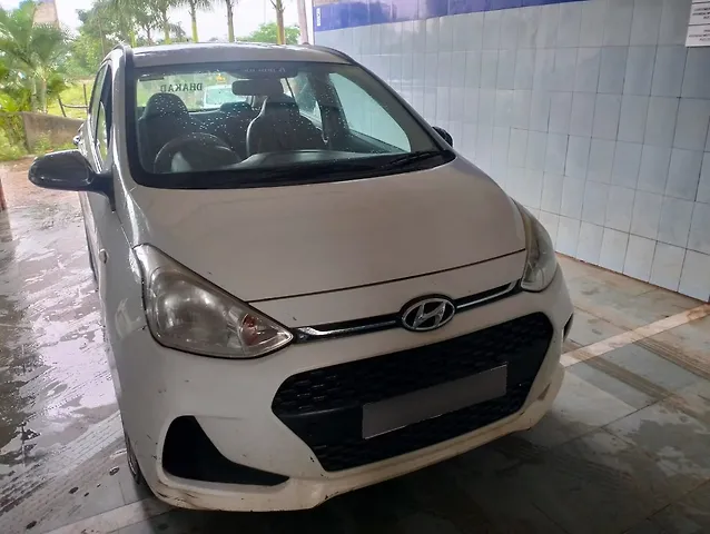 Second Hand Hyundai Grand i10 Magna U2 1.2 CRDi in Vidisha Second Hand Hyundai Grand i10 Magna U2 1.2 CRDi in Vidisha