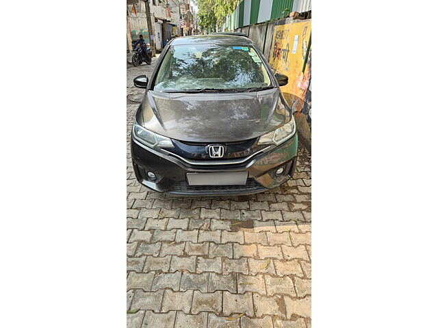 Second Hand Honda Jazz [2015-2018] V Petrol in Delhi