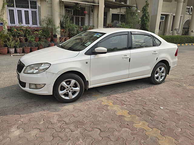 Second Hand Skoda Rapid [2011-2014] Elegance 1.6 MPI MT [2011-2014] in Noida