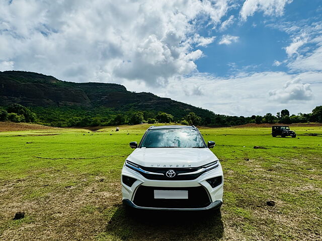 Second Hand Toyota Urban Cruiser Hyryder V NeoDrive [2022-2023] in Pune