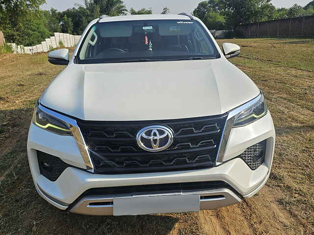 Second Hand Toyota Fortuner 4X4 MT 2.8 Diesel in Jhansi