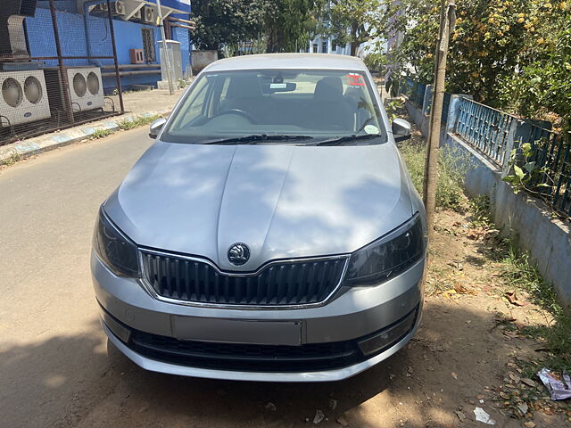 Second Hand Skoda Rapid Ambition 1.6 MPI in Kolkata