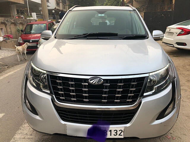 Second Hand Mahindra XUV500 W11 AT in Delhi