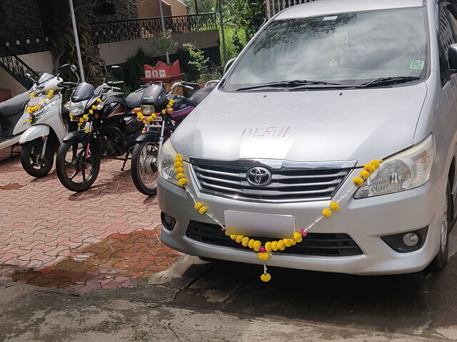 Second Hand Toyota Innova [2009-2012] 2.5 VX 8 STR BS-IV in Kolhapur