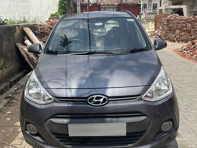 Second Hand Hyundai Grand i10 [2013-2017] Sportz 1.1 CRDi [2013-2016] in Hathras