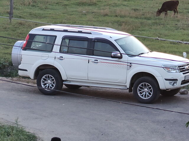 Second Hand Ford Endeavour [2009-2014] 3.0L 4x4 AT in Shillong